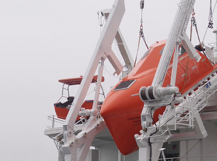 Free Fall Davit – Sekigahara Seisakusho Ltd