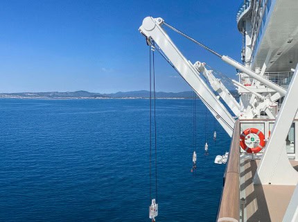 Deck Crane – Davit International